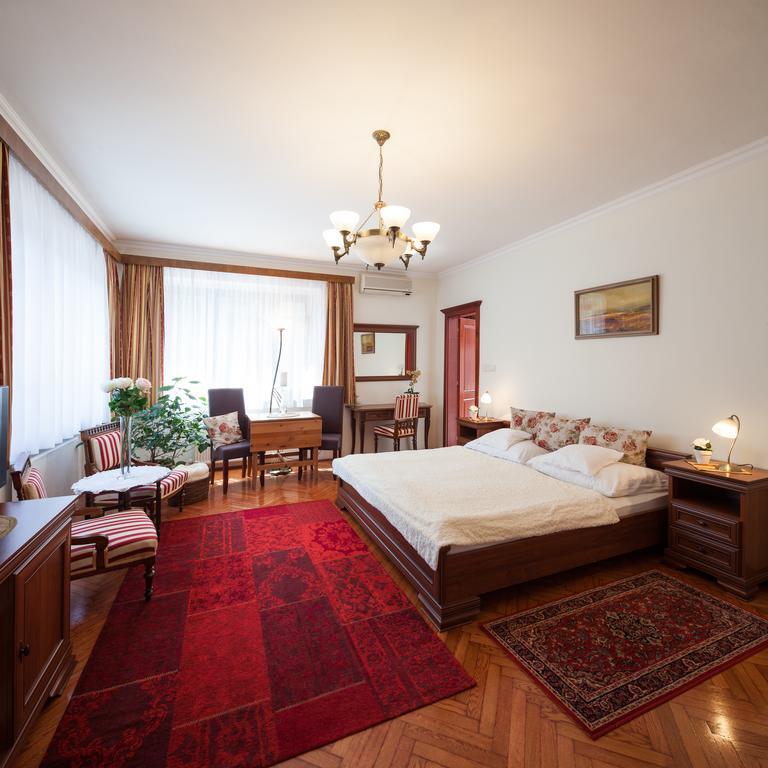 Villa Cecile Sopron Luaran gambar